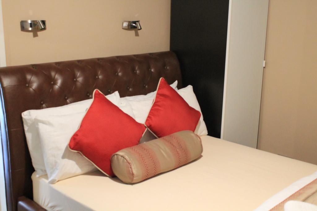 Skylark Guest House Hounslow Phòng bức ảnh