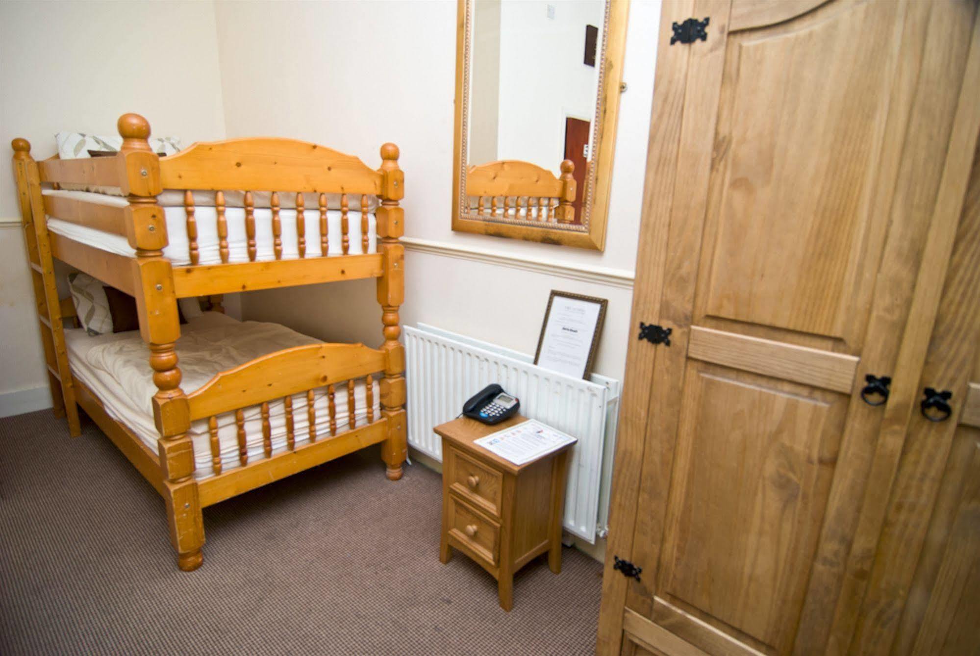 Skylark Guest House Hounslow Ngoại thất bức ảnh